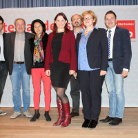 Der SPD-Unterbezirk Coburg/Kronach ist zufrieden mit der Reihung seiner Bundestagskandidatin Doris Aschenbrenner (4. von links).